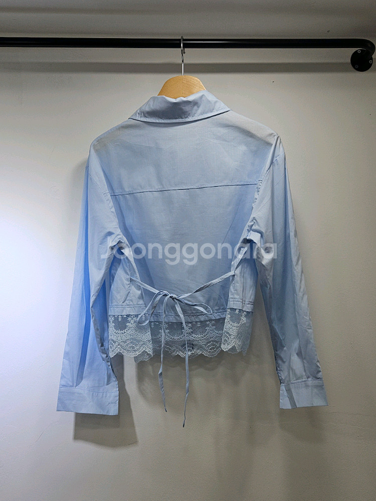 레이스 크롭 스카이블루 블라우스 [새상품]--6