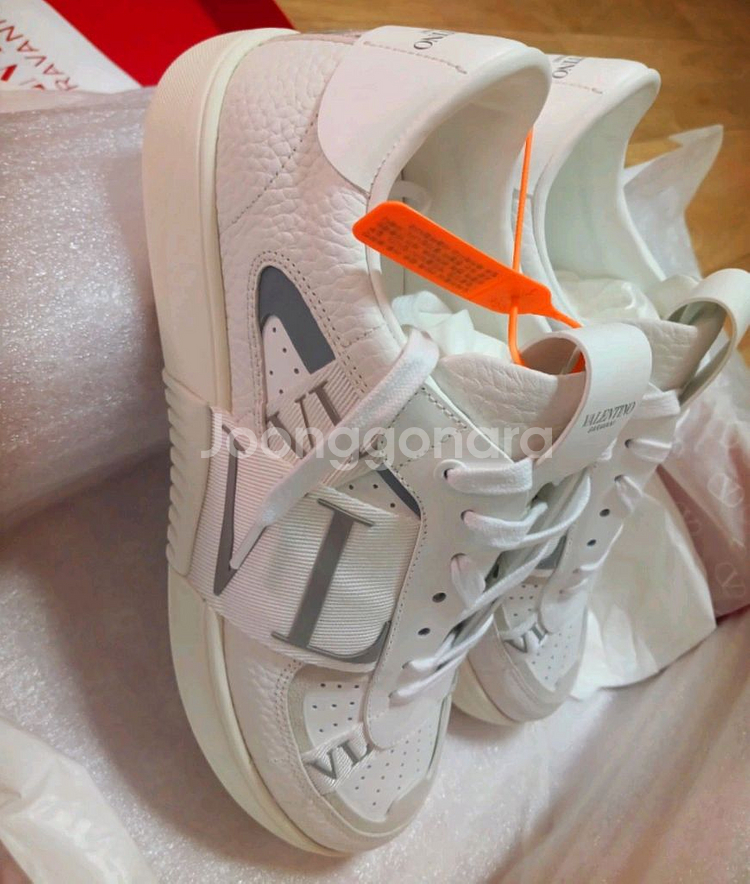 발렌티노.운동화.신발(새상품정품)--5