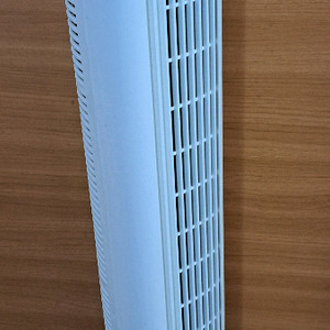 긴 타워형 선풍기