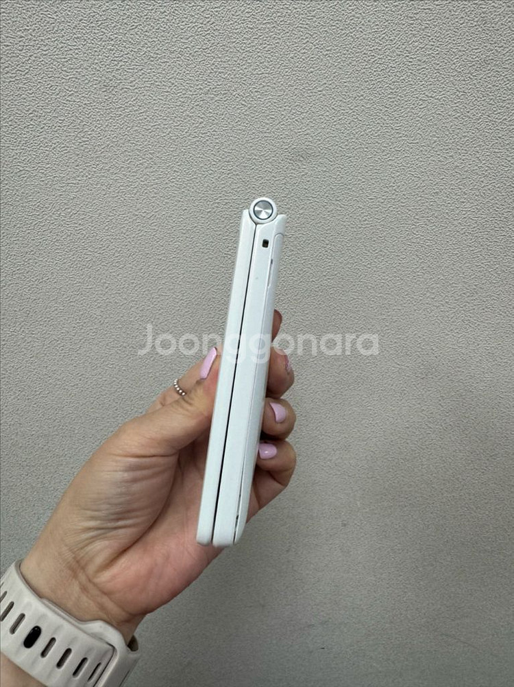 (부산중고폰)갤럭시폴더2 화이트 32기가 판매해요--4
