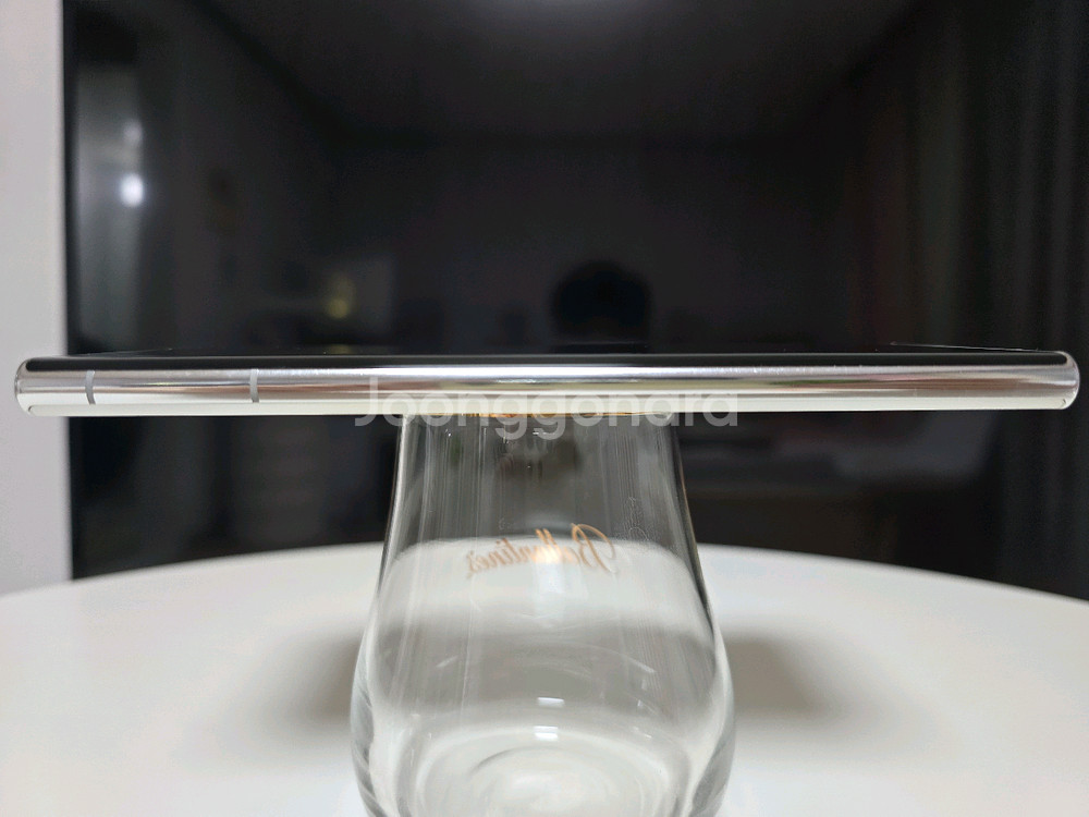 갤럭시 S22 울트라 256GB 화이트 판매합니다.--4