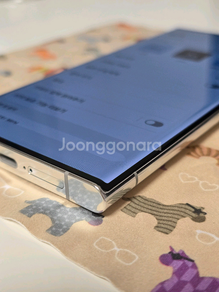 갤럭시 S22 울트라 256GB 화이트 판매합니다.--7