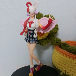 원피스 우타 피규어 팝니다.