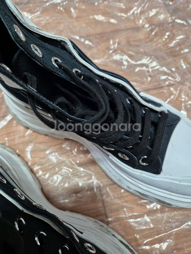 알렉산더 맥퀸 하이탑 스니커즈--4