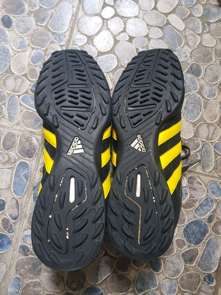 아디다스 풋살화 255--1