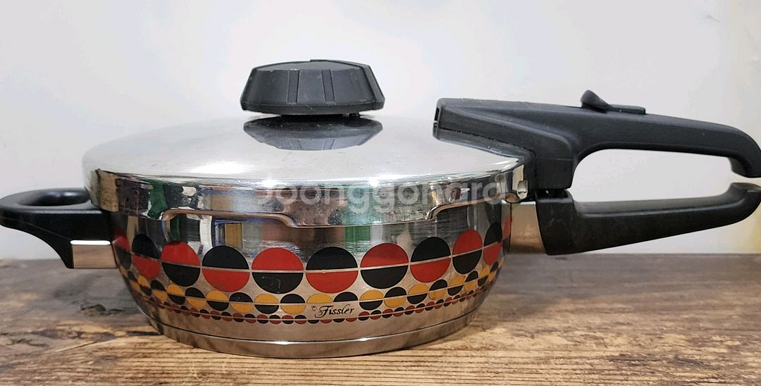 독일 휘슬러 솔라 3단 2.5리터 엠보 압력밥솥--0