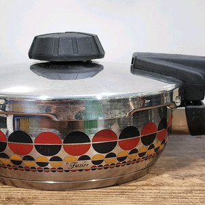 독일 휘슬러 솔라 3단 2.5리터 엠보 압력밥솥