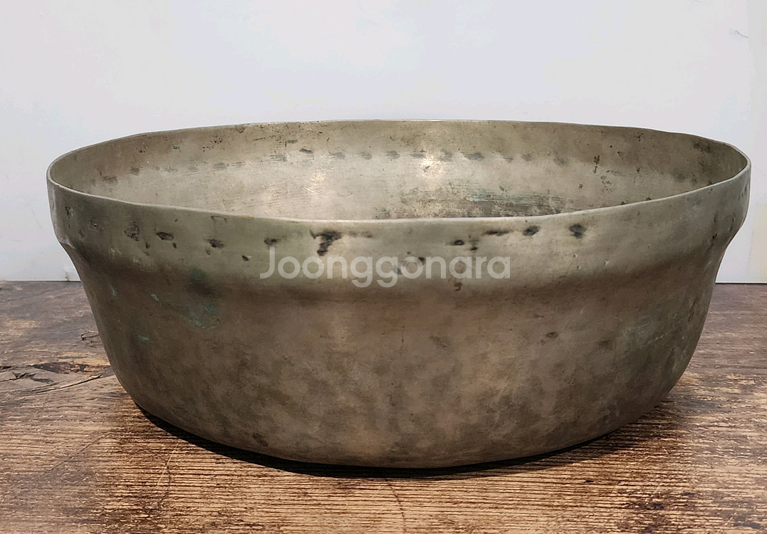사이즈 큰 놋쇠 신주 방짜 푼주.--0