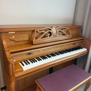 KOHLER&CAMPBELL 콜랜캠블 중고피아노 이미지