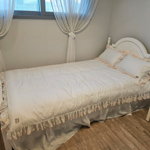 엔틱 프레임 슈퍼싱글