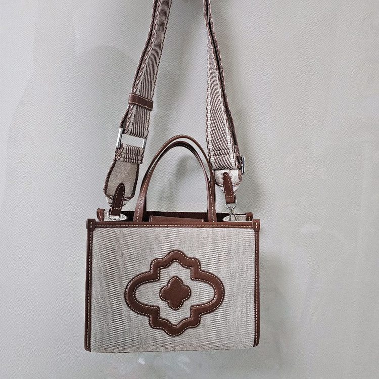 오야니 정품 가방 올해 여름신상 토트백 크로스백 캔버스 이미지