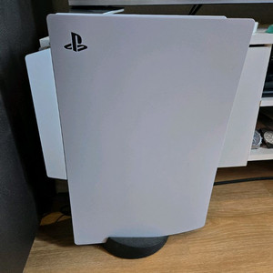 PS5디스크 에디션+듀얼센스, 게임 타이틀 팝니다.