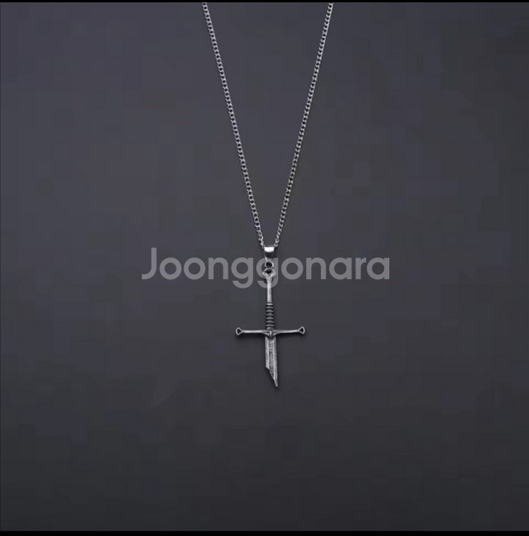 남성 여성을위한 빈티지 Narsil 깨진 칼 목걸이 M--0