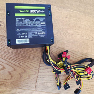 잘만 Wattbit 600w 파워