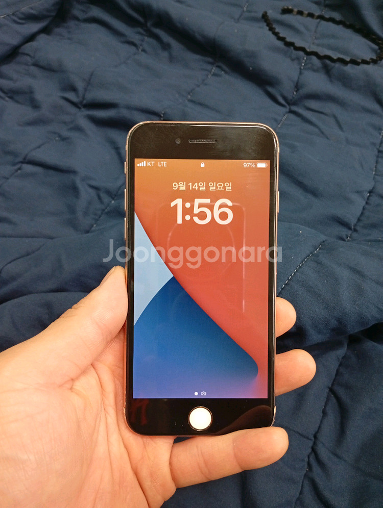 아이폰 8 64 g 로즈골드 외관 안좋음--0