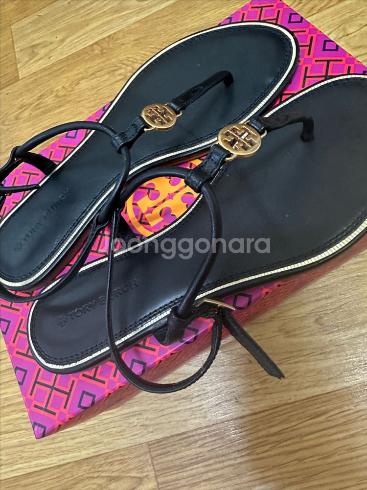 토리버치 쪼리 샌들--1