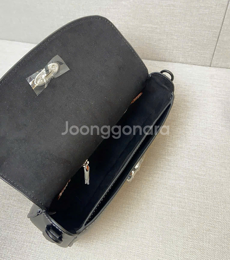 코치 엠미로고 플라크 새들백CR667[새상품]해외--6