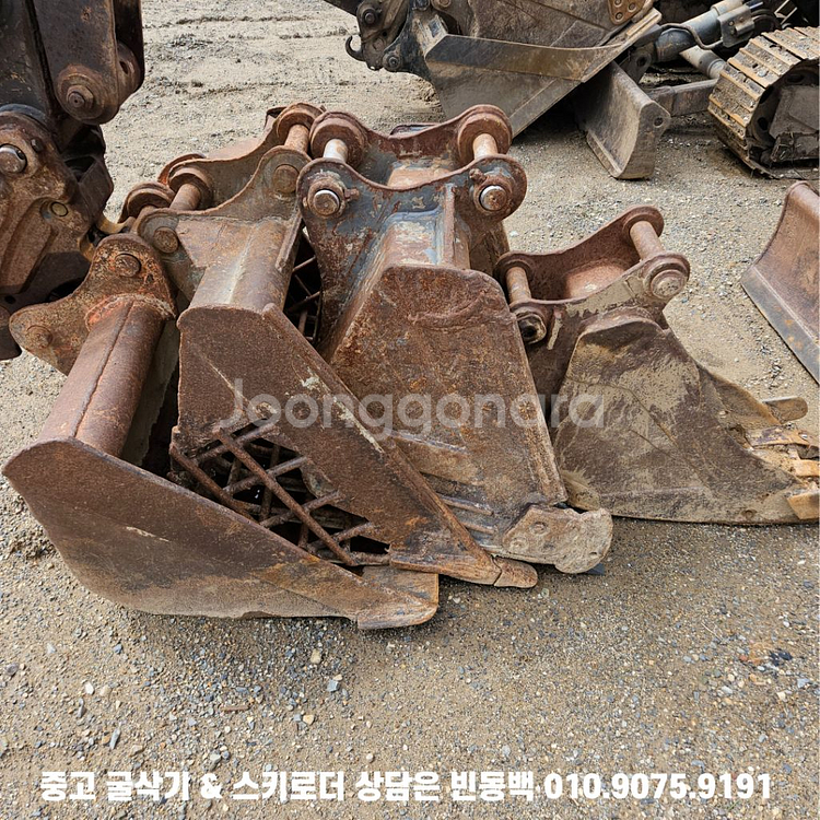 농장용 볼보 EC55C 버켓4종 집게 중고02굴삭기--4
