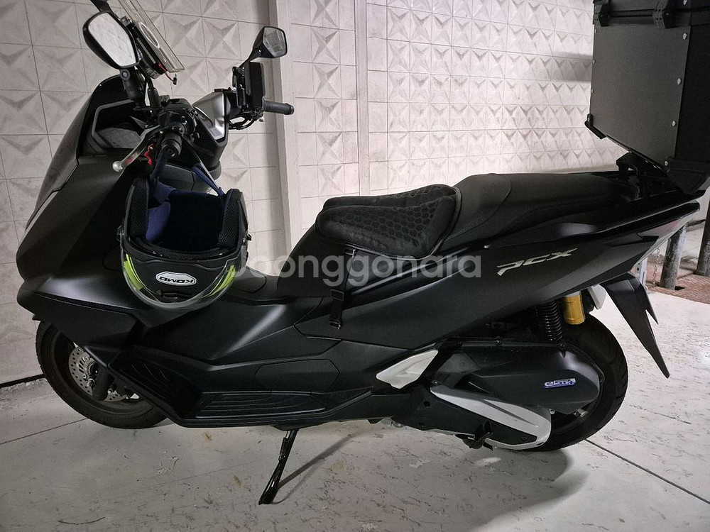 2025 pcx--2