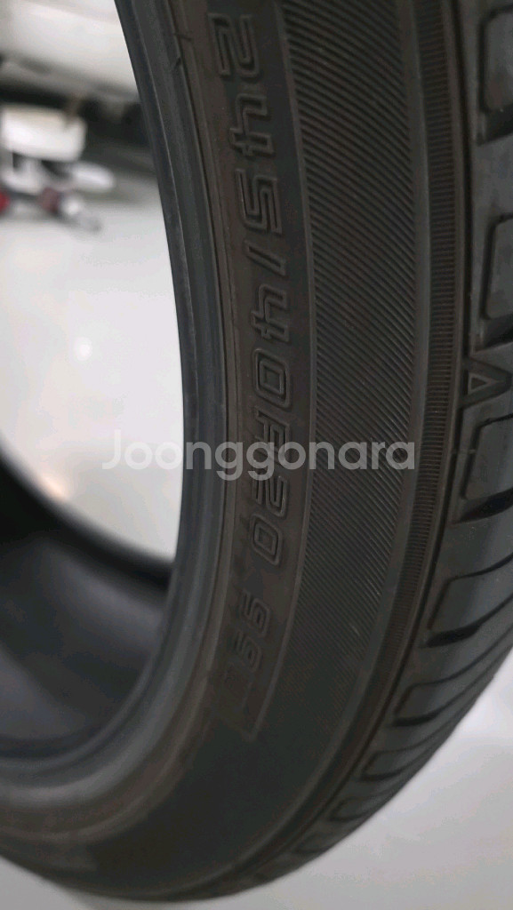 DUNROP VE303 245 40 R20 타이어 2개--4