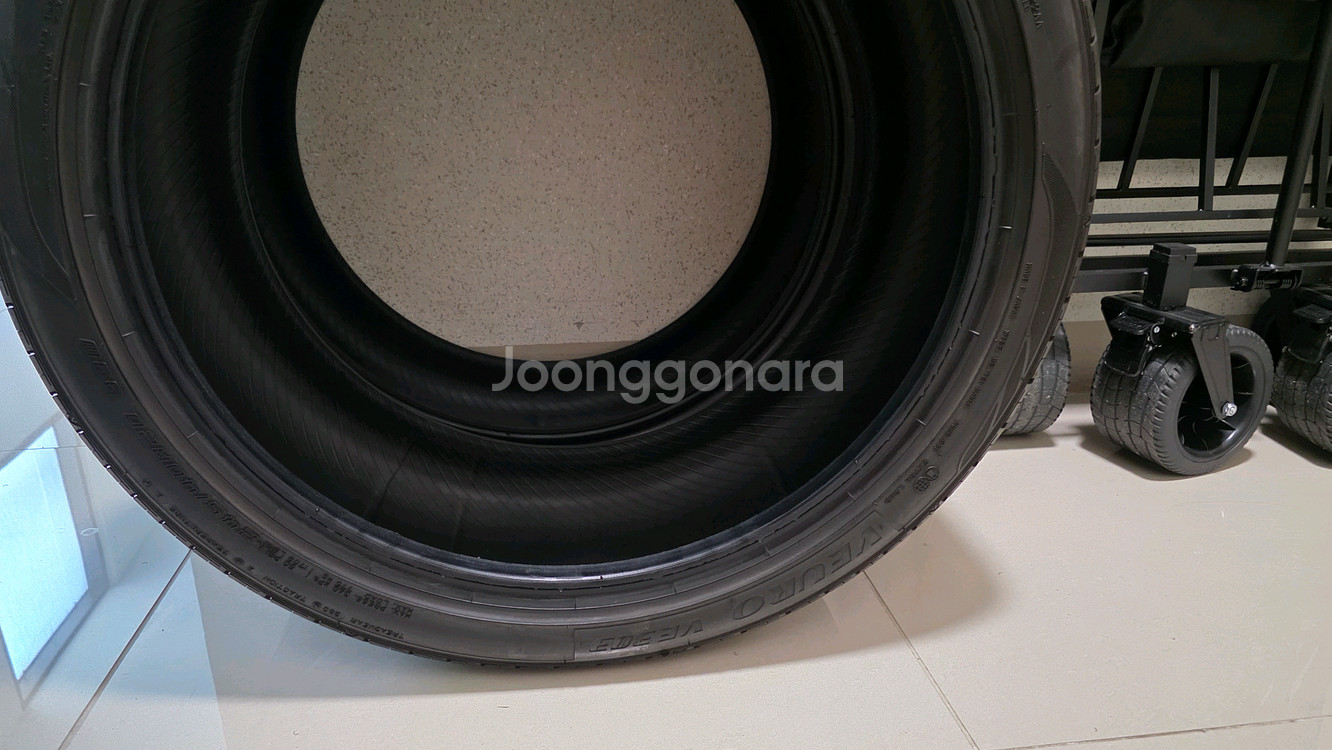DUNROP VE303 245 40 R20 타이어 2개--5