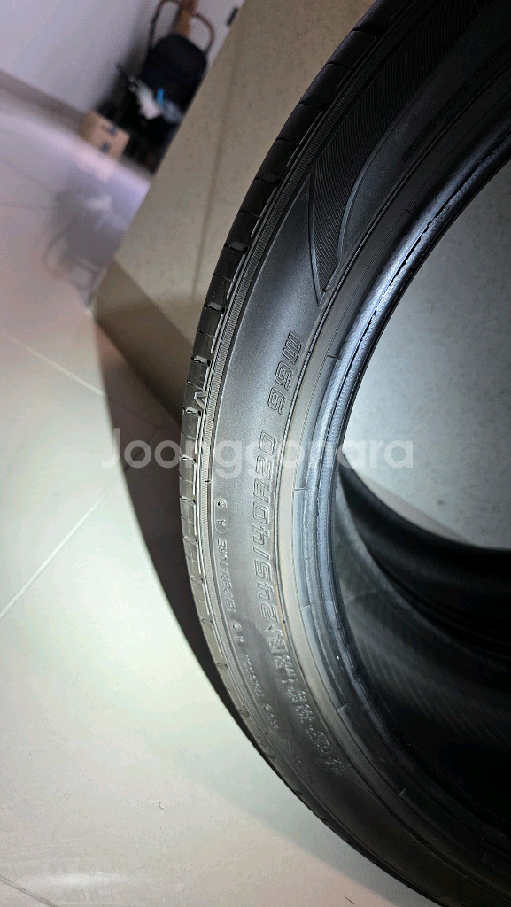 DUNROP VE303 245 40 R20 타이어 2개--6