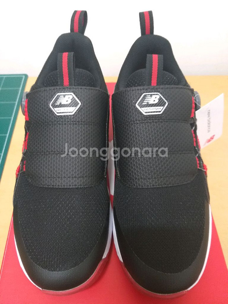 뉴발란스 정품 남성용 프레쉬 폼 보아 골프화 280 판--3