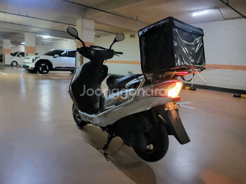 KR모터스 비버125cc 2014년식 스쿠터--2