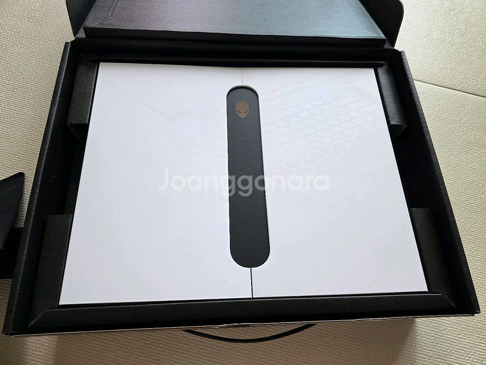 신품급 DELL 에일리언웨어 게이밍노트북 울트라9 RT--6