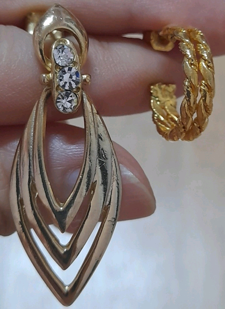 여성 시계 목걸이 팔찌 귀걸이 이미지