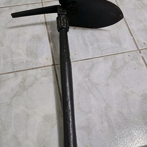 군용 야전삽76년