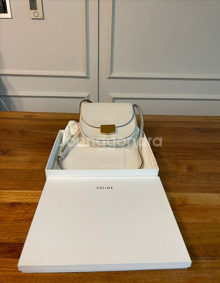 셀린 트로터백--1