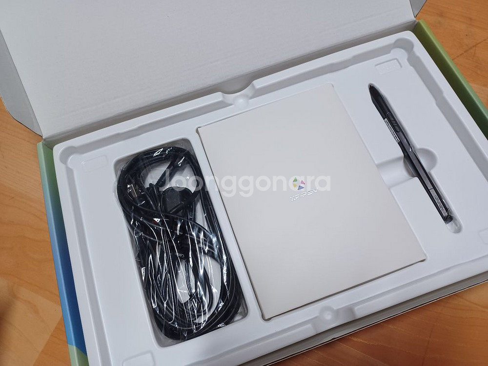xp pen 액정타블렛 12인치 2세대 (거의 새것)--1