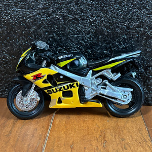 스즈키 오토바이 다이캐스트 인테리어 소품 디오라마