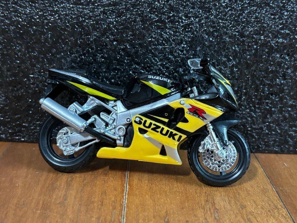 스즈키 오토바이 다이캐스트 인테리어 소품 디오라마 이미지