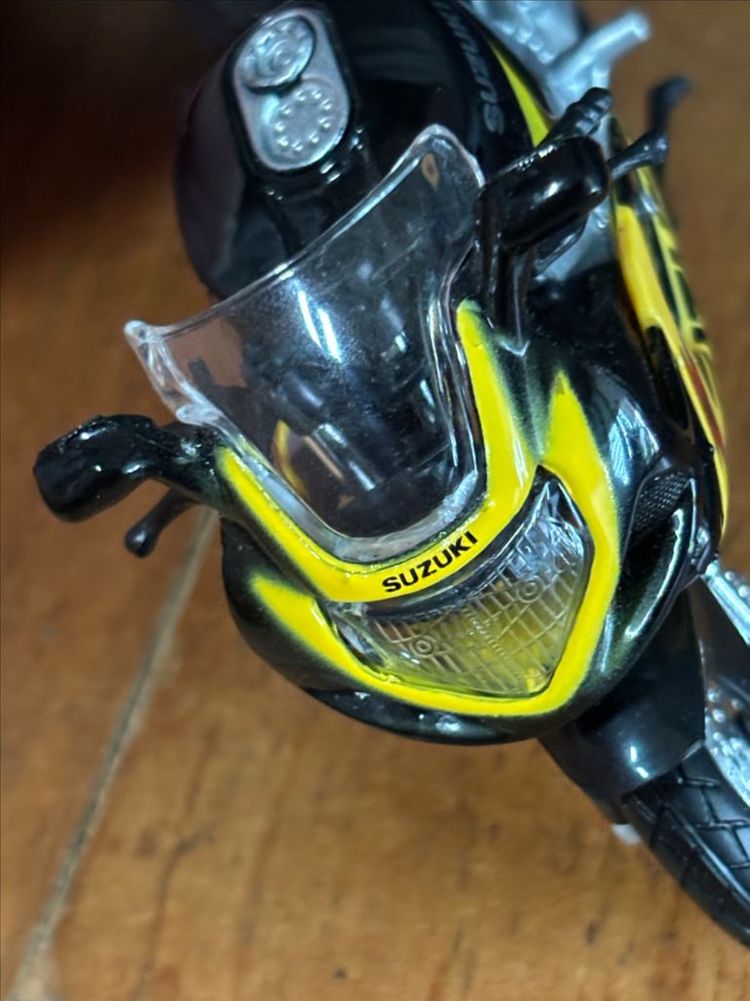 스즈키 오토바이 다이캐스트 인테리어 소품 디오라마 이미지