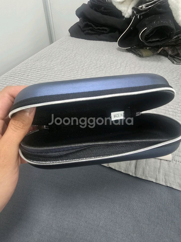 에이글 선글라스 판매합니다.--4