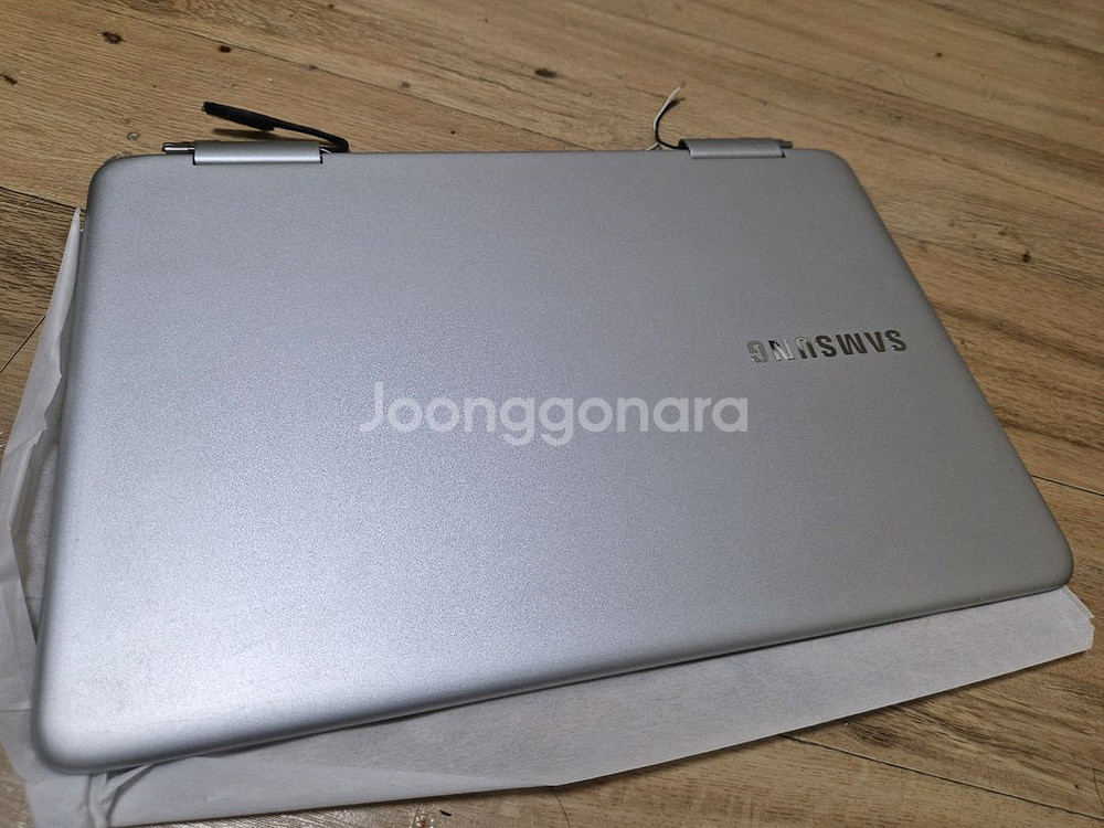NT930QAA액정--0