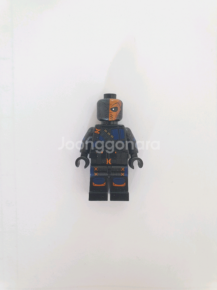 레고 커스텀 배트맨 데스스트록 피규어 팝니다--0