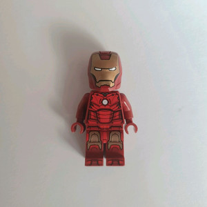 레고 마블 아이언맨 마크 3 피규어 팝니다