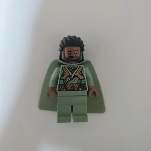 레고 76218 마블 어벤져스 모르도 피규어 팝니다