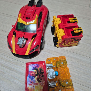 메탈카드봇S 레드블리츠