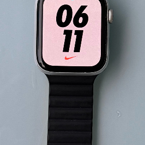 애플워치 se2 44mm GPS 팝니다