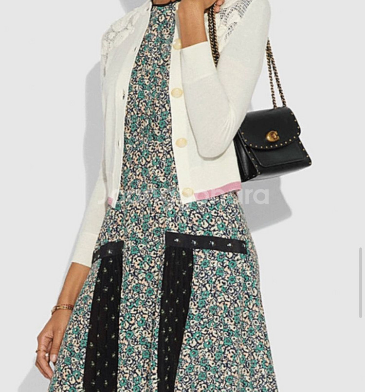 코치 블랙 스터드 체인백--7