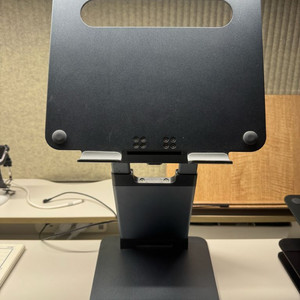 노트북/태블릿/핸드폰 거치대