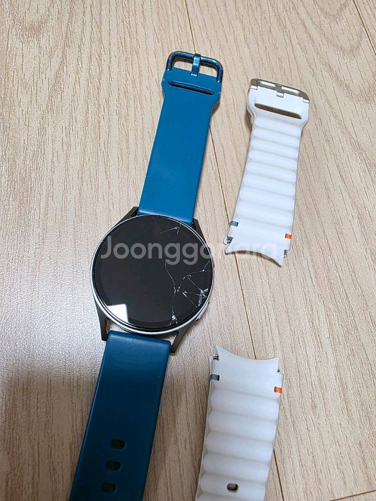 급처) 갤럭시 워치7 40mm 판매합니다 - 액정파손--0