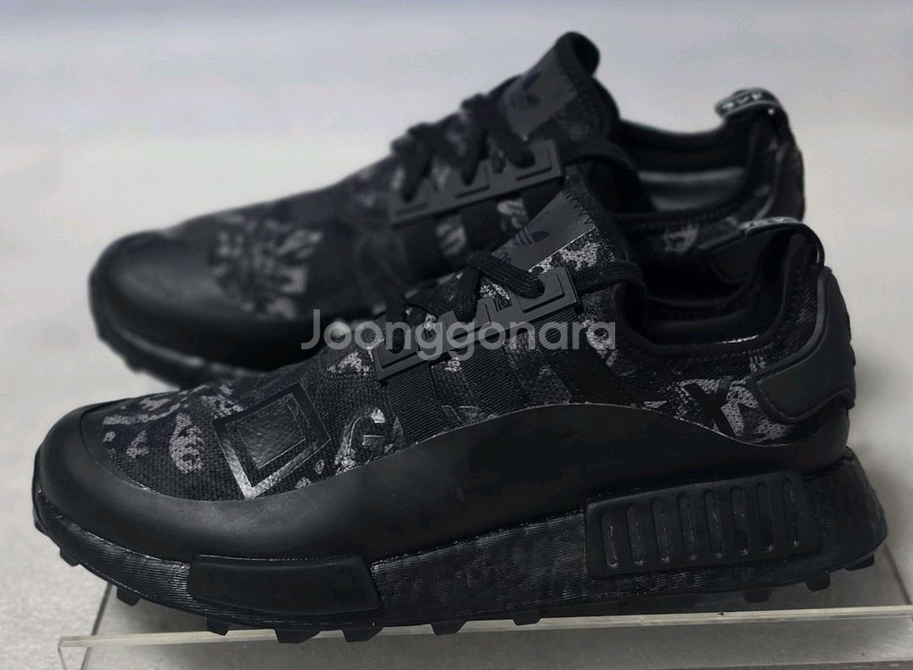 아디다스 NMD R1 TR GTX 러닝화 트레킹화 28--0