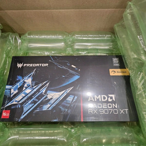 Predator RX 9070 XT 그래픽카드 미개봉