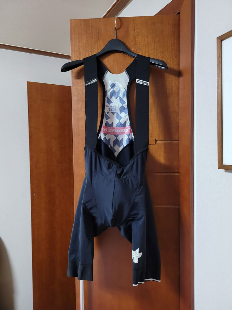 아소스 이큅 에보 빕숏 이미지