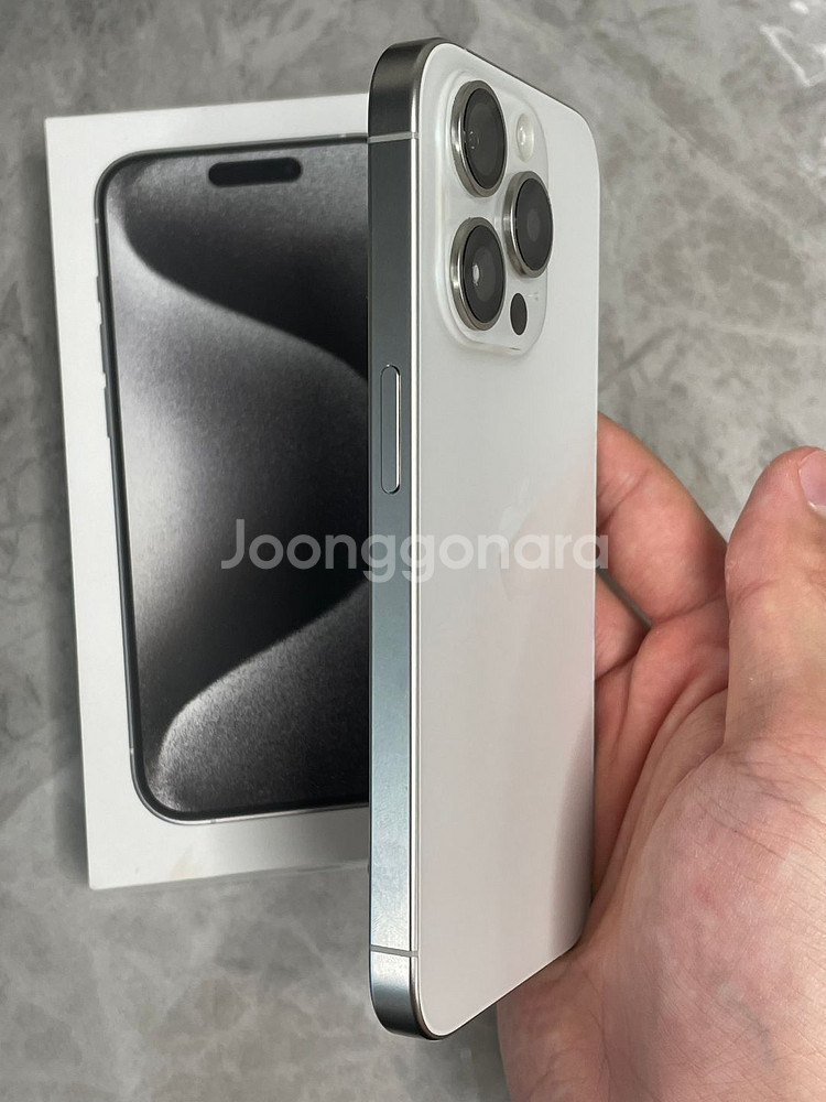 아이폰 15프로 실버--4